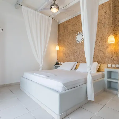 Niki Savvas Appartement Pollonia